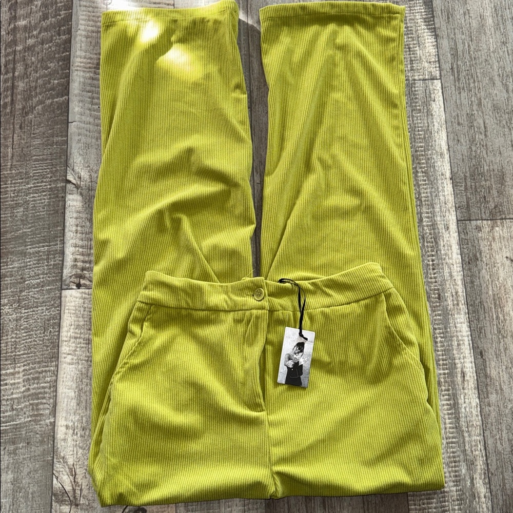 NWT-Sincerely Jules‎ Lime Green Corduroy Pants- size L